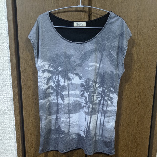 AZUL by moussy(アズールバイマウジー)のAZUL　Tシャツ　カットソー　 レディースのトップス(Tシャツ(半袖/袖なし))の商品写真