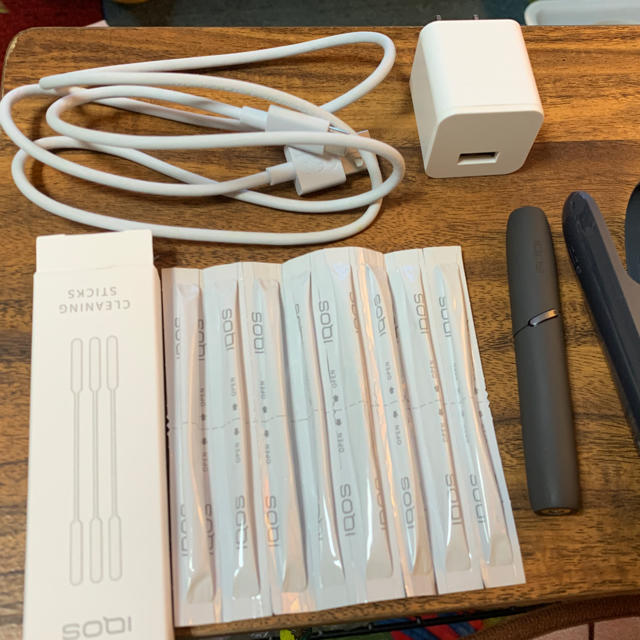 IQOS(アイコス)のIQOS3 ベルベット グレー メンズのファッション小物(タバコグッズ)の商品写真