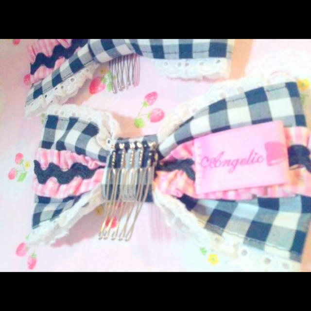 Angelic Pretty(アンジェリックプリティー)の試着のみ♡送料無料♡定価2415円♡angelicpretty♡リボンコーム黒 レディースのヘアアクセサリー(ヘアピン)の商品写真