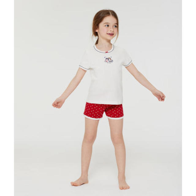 PETIT BATEAU(プチバトー)の【新品】プチバトー 5ans 半袖プリントパジャマ キッズ/ベビー/マタニティのキッズ服女の子用(90cm~)(パジャマ)の商品写真