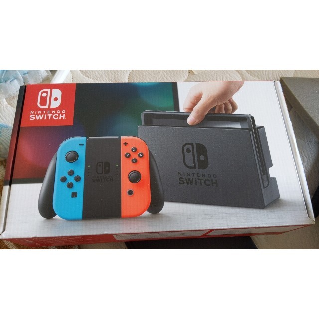 ニンテンドースイッチ　ネオン