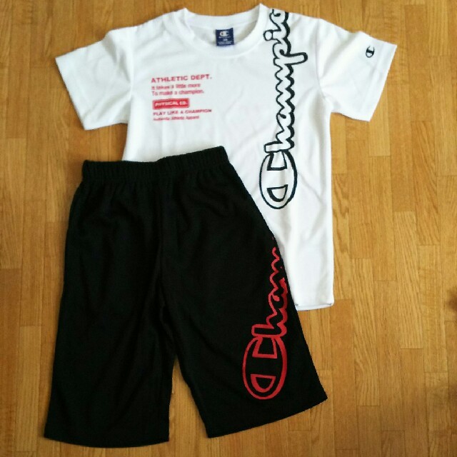 Champion(チャンピオン)の140cm ジャージセット キッズ/ベビー/マタニティのキッズ服男の子用(90cm~)(その他)の商品写真