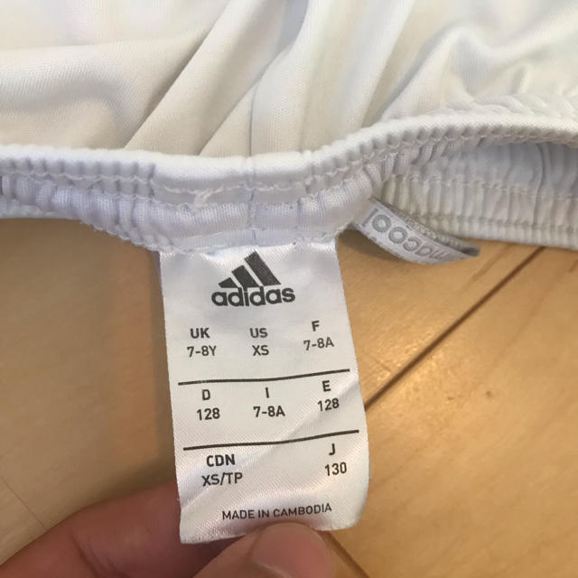 adidas(アディダス)のsakuraさま専用(短パン) キッズ/ベビー/マタニティのキッズ服男の子用(90cm~)(パンツ/スパッツ)の商品写真