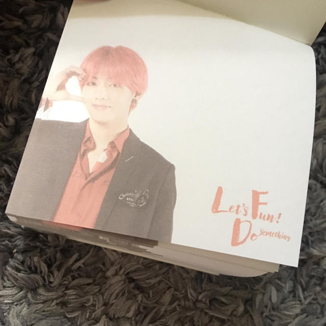 防弾少年団(BTS)(ボウダンショウネンダン)のBTS✖️LOTTE DUTY FREE メモ エンタメ/ホビーのCD(K-POP/アジア)の商品写真