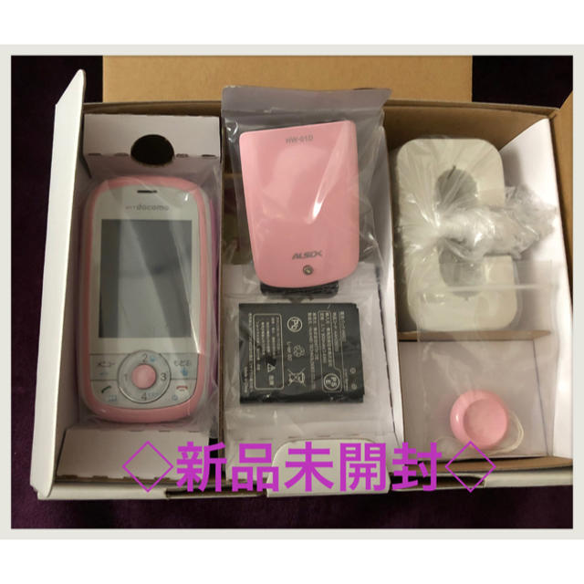 NTTdocomo(エヌティティドコモ)の新品＊docomoキッズケータイ HW-01D スマホ/家電/カメラのスマートフォン/携帯電話(携帯電話本体)の商品写真