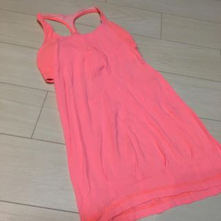 ルルレモン(lululemon)のlululemon  トップス サイズ6(ヨガ)