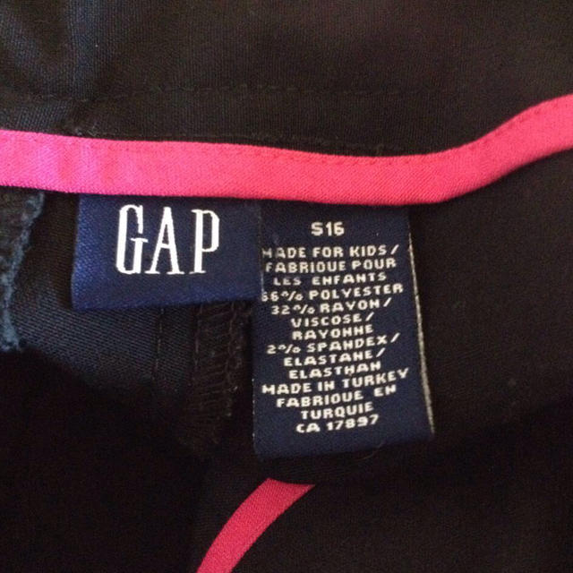 GAP(ギャップ)のGAP 黒パンツ レディースのパンツ(カジュアルパンツ)の商品写真