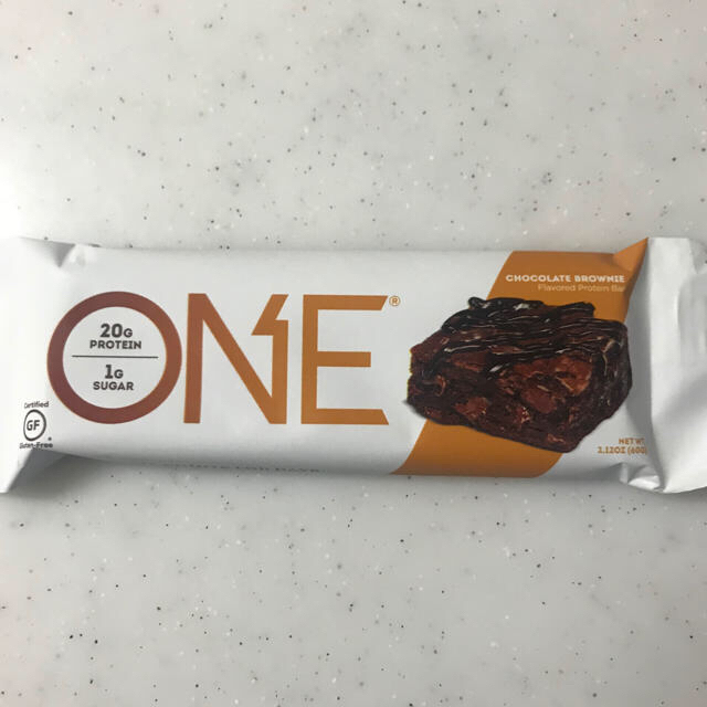 ONE チョコレートブラウニー ９本 コスメ/美容のダイエット(ダイエット食品)の商品写真