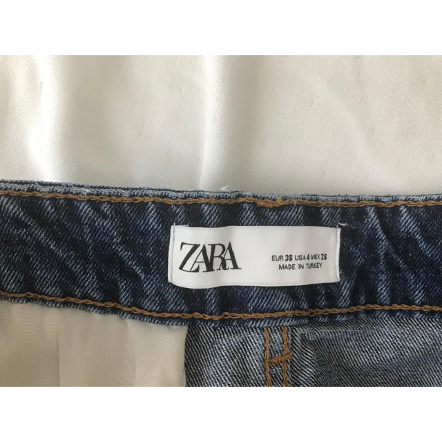 ZARA(ザラ)のZARA デニム ジーンズ レディースのパンツ(デニム/ジーンズ)の商品写真