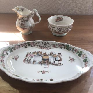 ロイヤルドルトン(Royal Doulton)のロイヤルドルトン ブランリーヘッジ(食器)