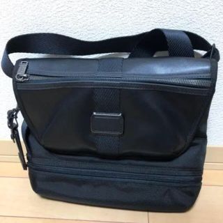 トゥミ(TUMI)のトゥミ ショルダーバッグ(ショルダーバッグ)