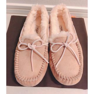 アグ(UGG)のUGG スウェード  タイ スリッポン 37サイズ(スリッポン/モカシン)