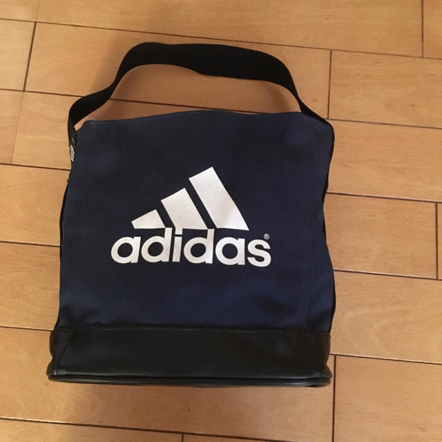 adidas(アディダス)のアディダス  トートバック ポーチ スポーツ/アウトドアのスポーツ/アウトドア その他(その他)の商品写真