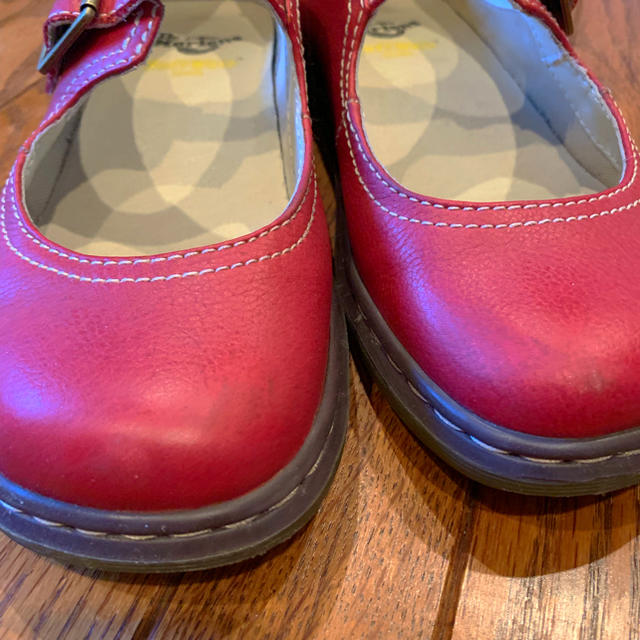 Dr.Martens(ドクターマーチン)のドクターマーチン ストラップシューズ 赤 UK4 レディースの靴/シューズ(ローファー/革靴)の商品写真