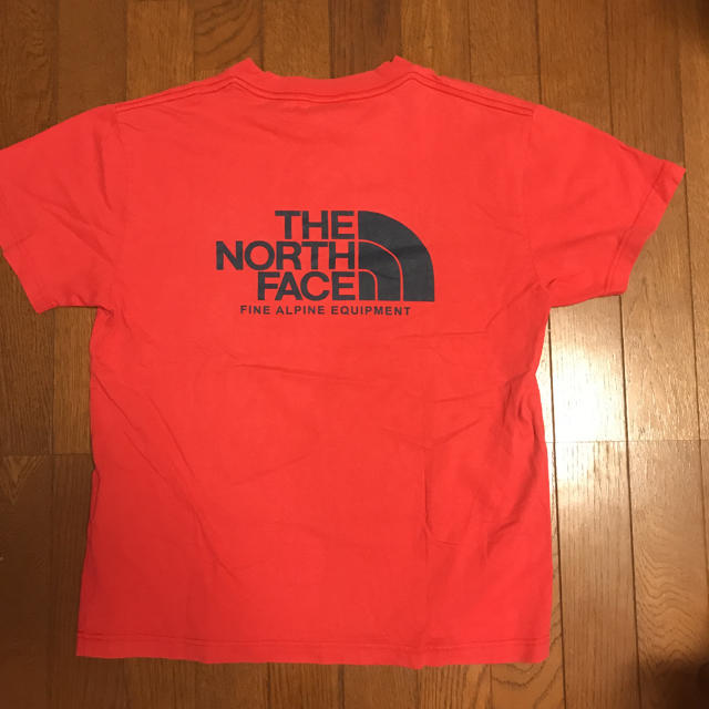 THE NORTH FACE(ザノースフェイス)のノースフェイス Tシャツ レッド メンズのトップス(Tシャツ/カットソー(半袖/袖なし))の商品写真