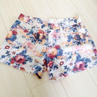 レトロガール(RETRO GIRL)のRETRO GIRL 花柄ショートパンツ(ショートパンツ)