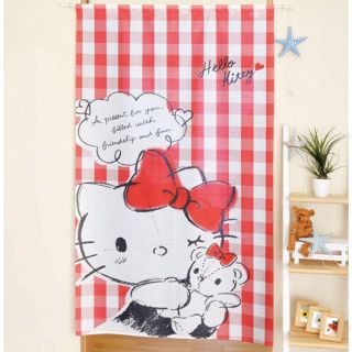 新品ラクマ便込 ハローキティのれん 85×150cm レッドチェック 間仕切り(のれん)