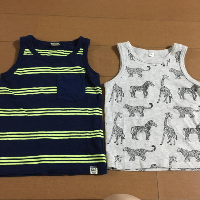 GAP Kids(ギャップキッズ)のGAP タンクトップ 90cm キッズ/ベビー/マタニティのキッズ服男の子用(90cm~)(Tシャツ/カットソー)の商品写真