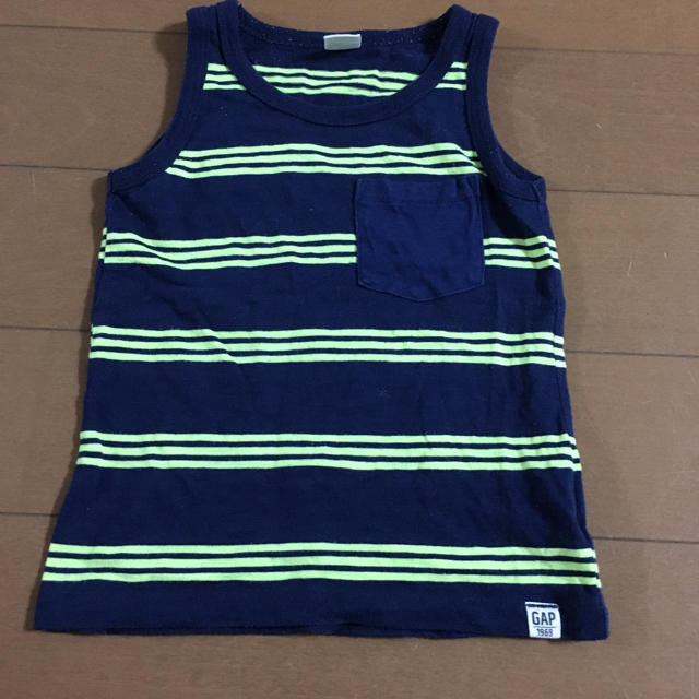 GAP Kids(ギャップキッズ)のGAP タンクトップ 90cm キッズ/ベビー/マタニティのキッズ服男の子用(90cm~)(Tシャツ/カットソー)の商品写真