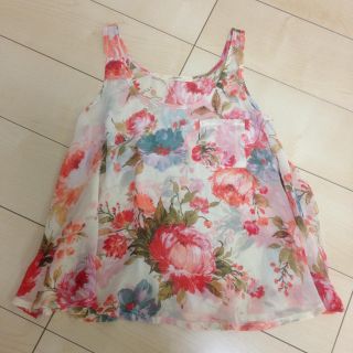 ダズリン(dazzlin)の値下中dazzlin♡花柄トップス(Tシャツ(半袖/袖なし))