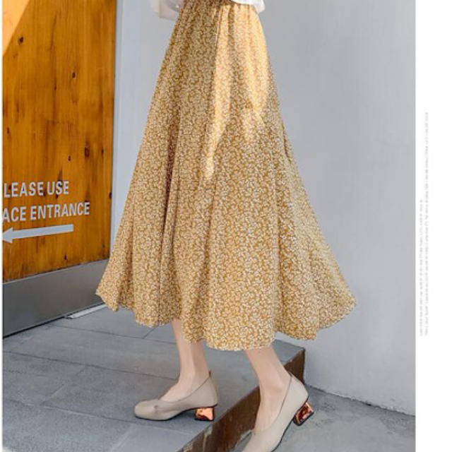 ZARA(ザラ)の早秋  花柄プリントスカート 今週限定価格‼︎‼︎ レディースのスカート(ロングスカート)の商品写真