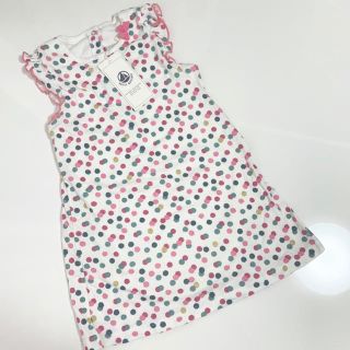 プチバトー(PETIT BATEAU)のねこにゃん様専用♡新品 プチバトー ドット柄フリルスリーブ ボディドレス 24m(ワンピース)