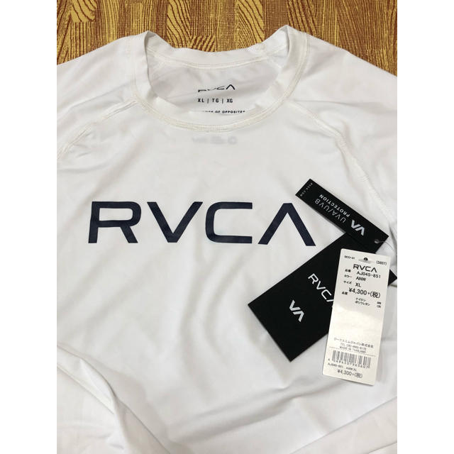 RVCA(ルーカ)のRVCA ルーカ ラッシュガード メンズの水着/浴衣(水着)の商品写真