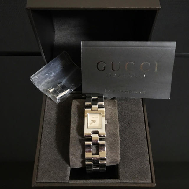 Gucci(グッチ)のGUCCI グッチ 2305L クォーツ レディース 白文字盤 稼働品 専用箱有 レディースのファッション小物(腕時計)の商品写真