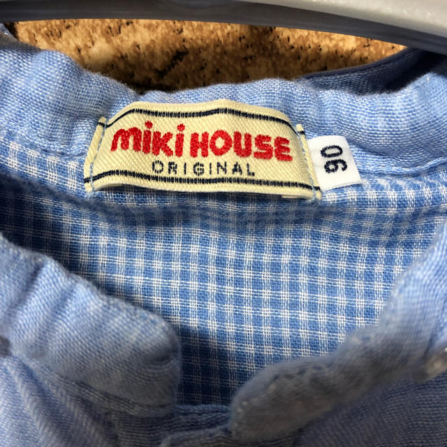 mikihouse(ミキハウス)のMIKI HOUSE ミキハウス 薄手長袖シャツ フード取り外し可 水色 90 キッズ/ベビー/マタニティのキッズ服男の子用(90cm~)(ジャケット/上着)の商品写真