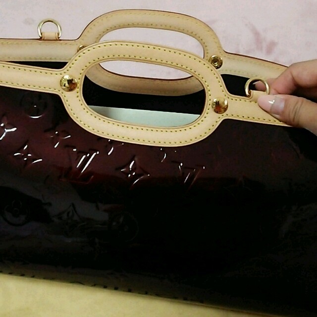 LOUIS VUITTON - 新品未使用❤レア✨グアム購入❤ロクスバリードライブ