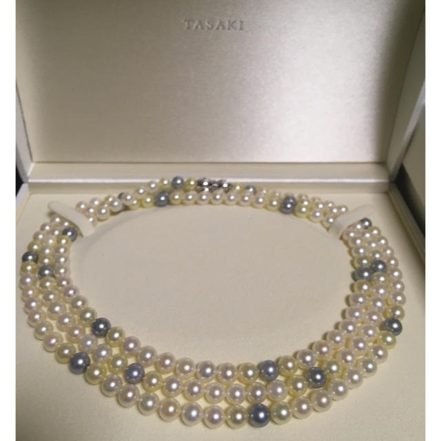 TASAKI(タサキ)の【美品】TASAKI田崎真珠ロングパールネックレス121cmマルチカラー レディースのアクセサリー(ネックレス)の商品写真