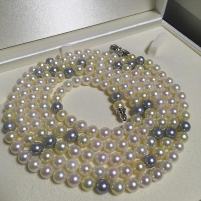 TASAKI(タサキ)の【美品】TASAKI田崎真珠ロングパールネックレス121cmマルチカラー レディースのアクセサリー(ネックレス)の商品写真