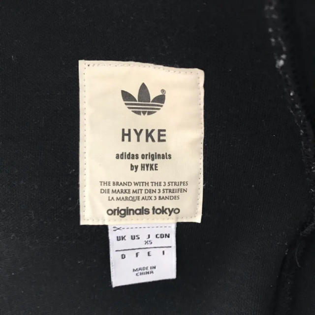 HYKE(ハイク)のadidas×HIKE コラボタイトスカート レディースのスカート(ひざ丈スカート)の商品写真