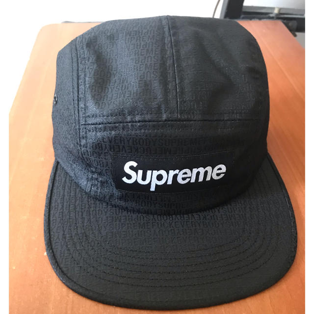 Supreme(シュプリーム)の最安値 supreme cap black 2019s/s 夏にオススメ メンズの帽子(キャップ)の商品写真