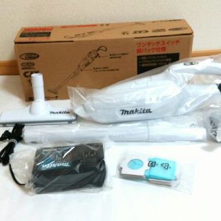 マキタ(Makita)の新品未使用❗マキタクリーナーCL 107FDSHW (掃除機)