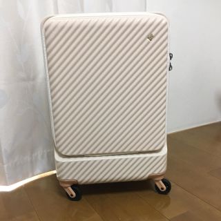 エース(ace.)の送料込み ＨaＮＴ スーツケース アイボリー 34Ｌ(スーツケース/キャリーバッグ)