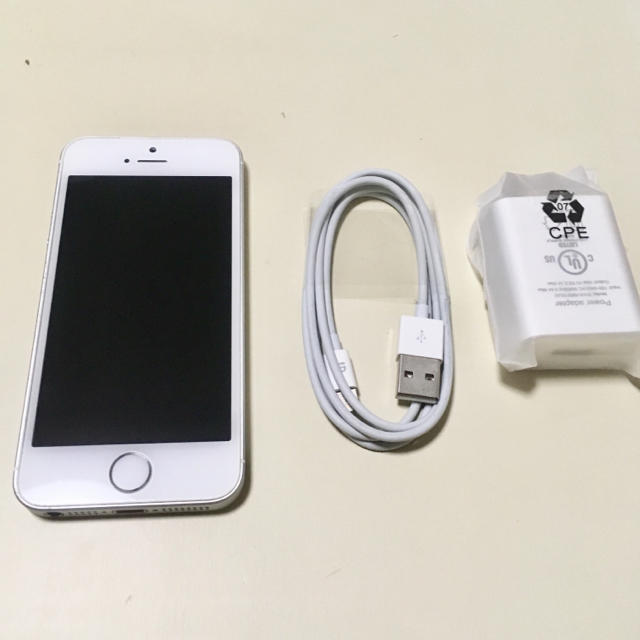 IPhone SE 32GB SIMフリー  シルバー