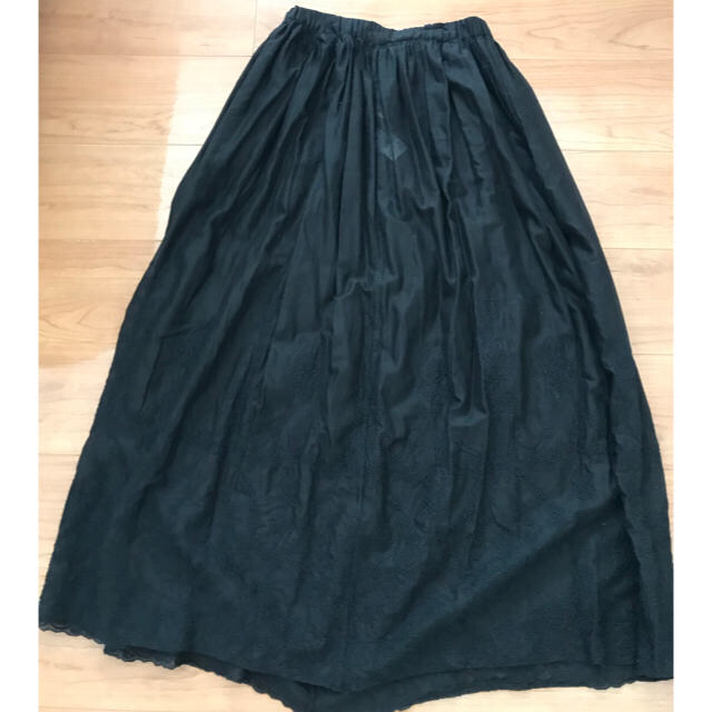 AMIW(アミウ)のAMIW 黒マキシスカート レディースのスカート(ロングスカート)の商品写真