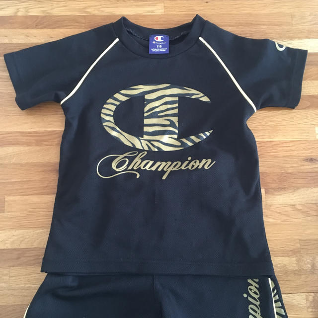 Champion(チャンピオン)の【あこさま専用】チャンピオン ☆110cm☆ジャージ上下 キッズ/ベビー/マタニティのキッズ服男の子用(90cm~)(その他)の商品写真