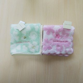 ローラアシュレイ(LAURA ASHLEY)のみ～さん様専用ローラアシュレイ タオルハンカチ 2枚 新品 ④(ハンカチ)