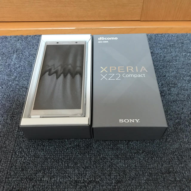 Xperia - Xperia XZ2 Compact二台silver &black