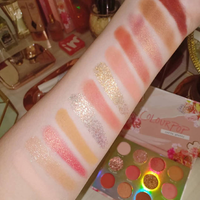 colourpop(カラーポップ)のcolourpop アイシャドウパレットsweet talk コスメ/美容のベースメイク/化粧品(アイシャドウ)の商品写真