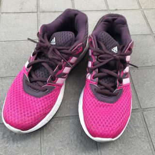 アディダス(adidas)のadidas ランニングシューズ(ランニング/ジョギング)