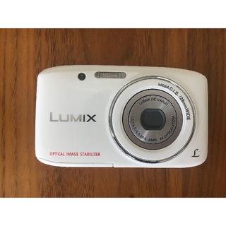 パナソニック(Panasonic)の(送料込み) LUMIX (DMC-S2) ホワイト (4GB SDカード付）(コンパクトデジタルカメラ)