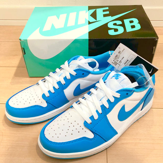 NIKE(ナイキ)のNIKE SB AIRJORDAN1 LOW QS UNC / 26cm メンズの靴/シューズ(スニーカー)の商品写真