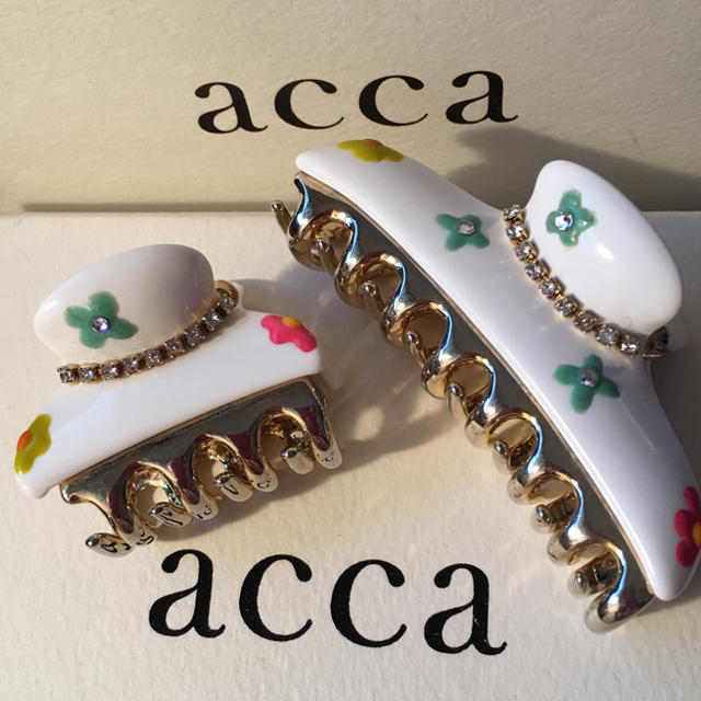 acca ニューコラーナお花クリップ 小サイズのみ - バレッタ/ヘアクリップ