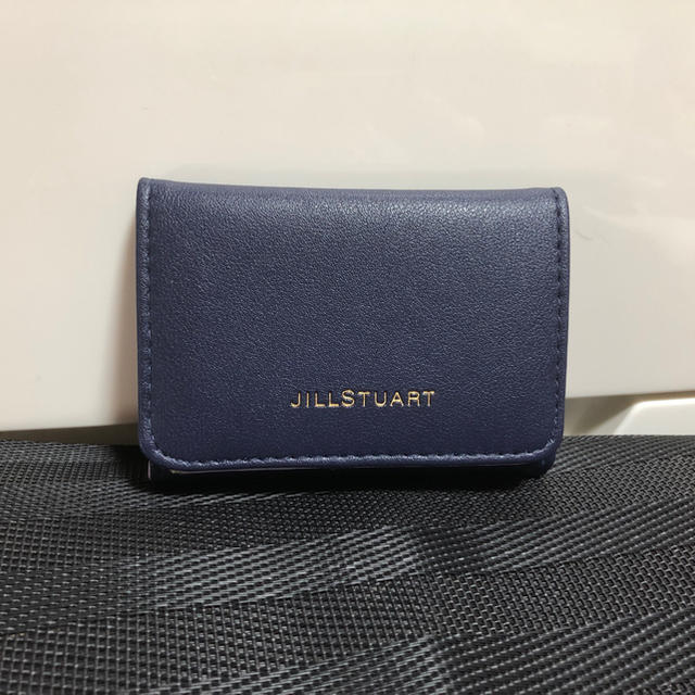 JILL by JILLSTUART(ジルバイジルスチュアート)のJILLSTUART二つ折り財布 レディースのファッション小物(財布)の商品写真