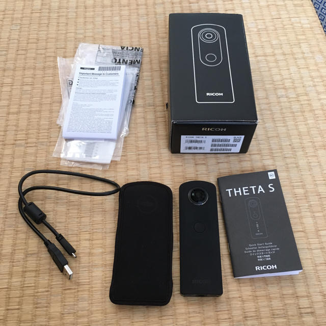 RICOH(リコー)のRICOH THETA S リコー シータ S スマホ/家電/カメラのカメラ(コンパクトデジタルカメラ)の商品写真