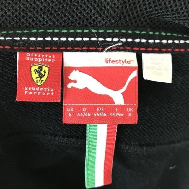 新品 PUMA プーマ Ferrari フェラーリ スクーデリア パーカー 黒色