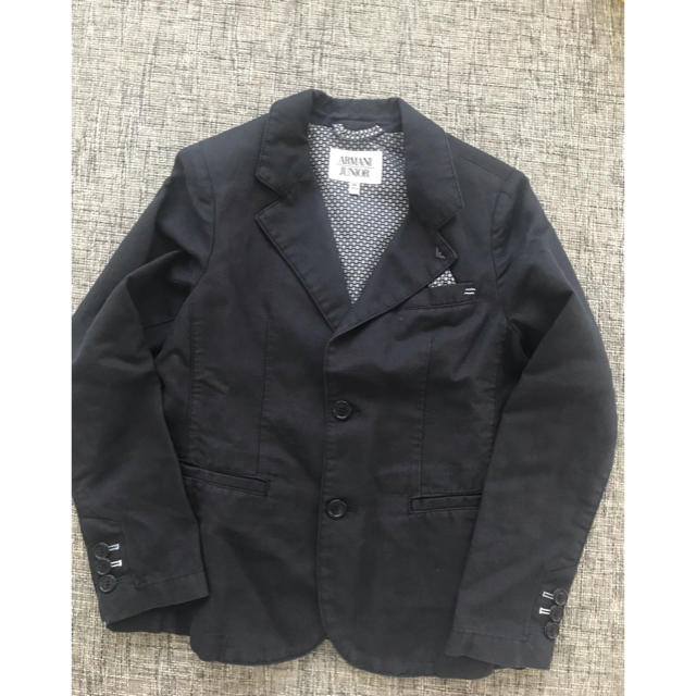 ARMANI JUNIOR(アルマーニ ジュニア)のM様専用　アルマーニジュニア ジャケット 8Y キッズ/ベビー/マタニティのキッズ服男の子用(90cm~)(ジャケット/上着)の商品写真